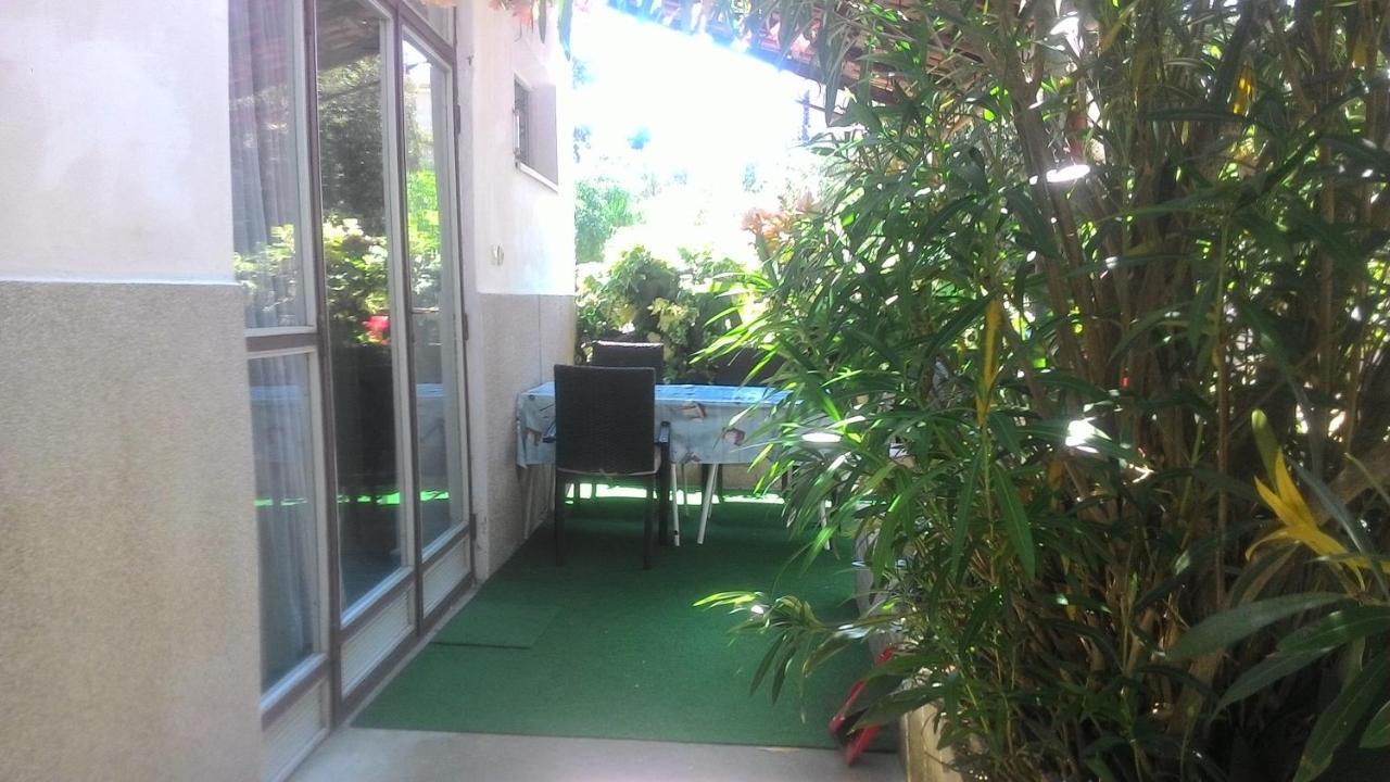Apartments Prisnac Пакоштане Экстерьер фото