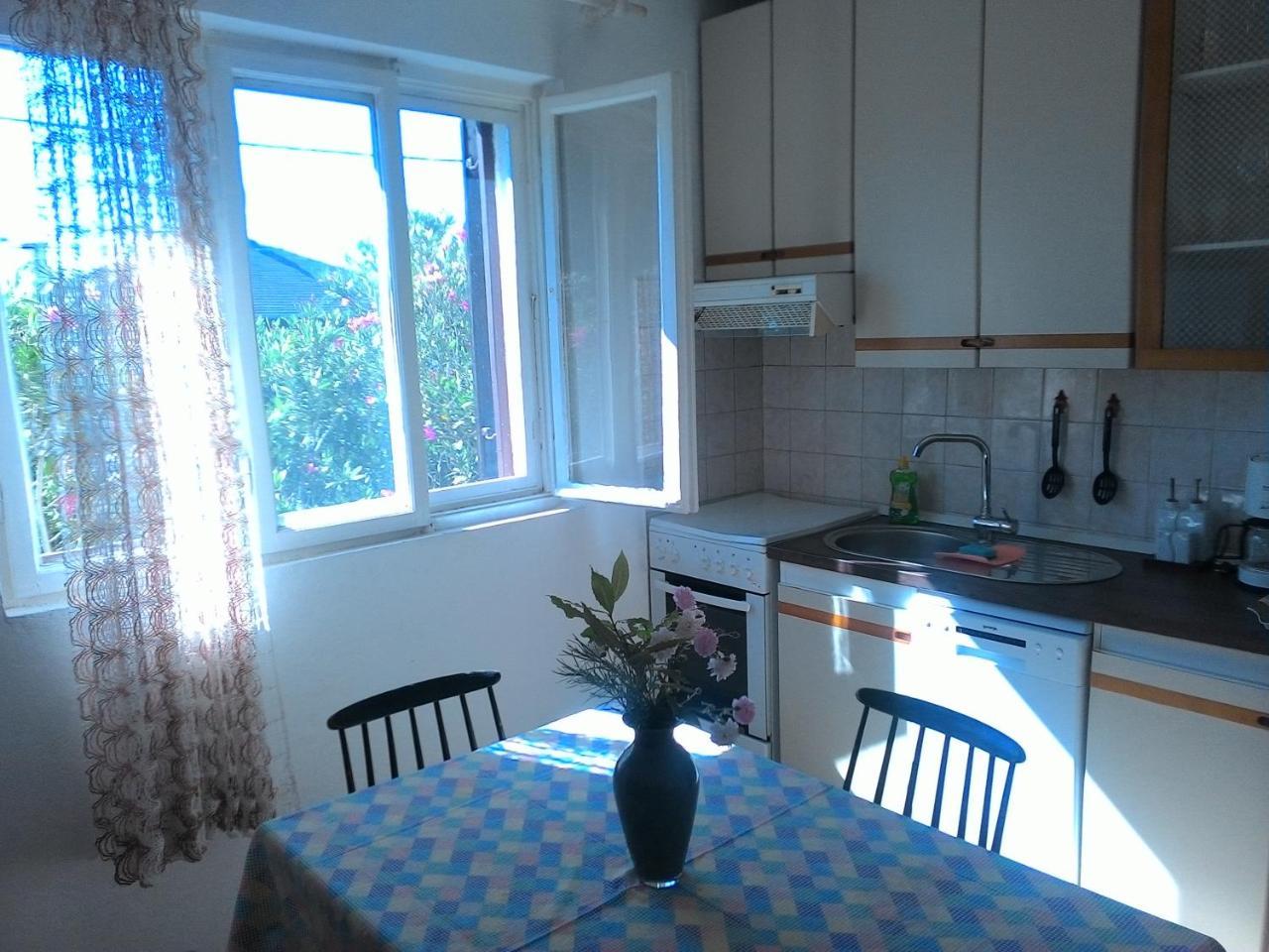 Apartments Prisnac Пакоштане Экстерьер фото